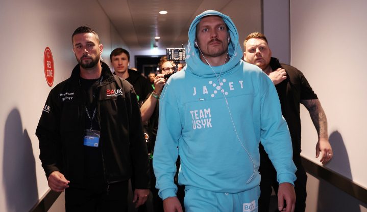 Usyk signs deal with Saudi Arabia promoter