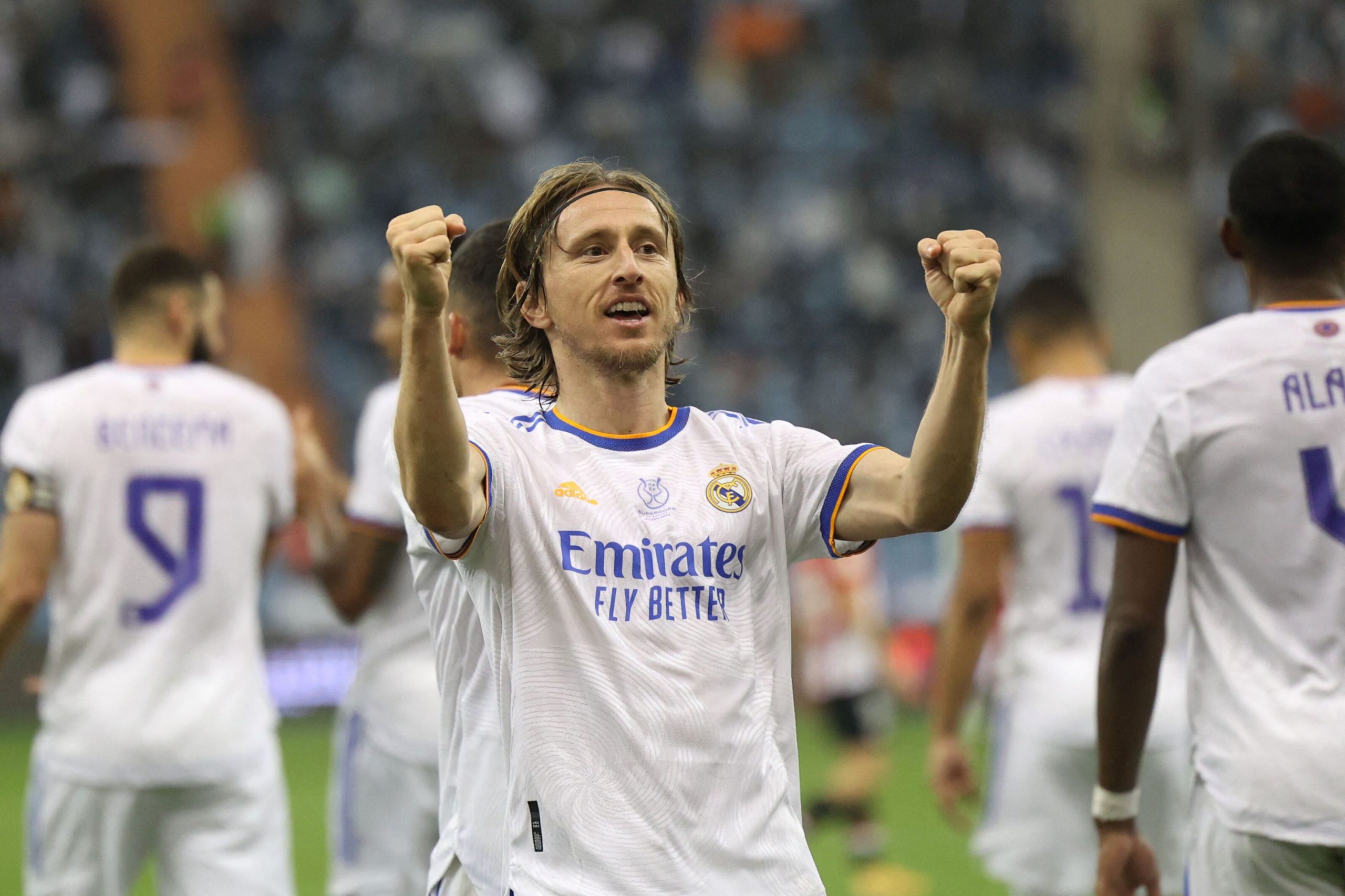 Luka Modric to sign new Real Madrid deal