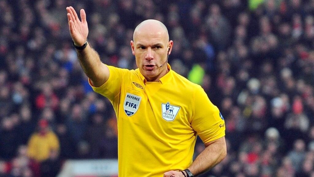 Howard Webb claims Darren England was right not to stop game