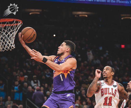 Booker racks up season-high 51 points as Suns rout Bulls 15