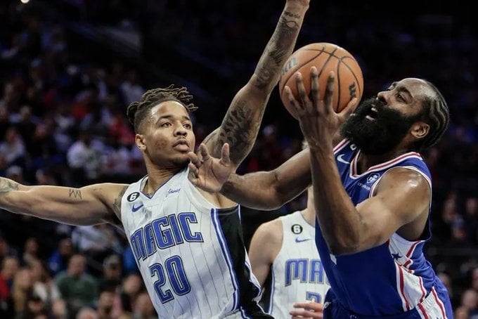 Magic overcome 21-point deficit to topple Sixers
