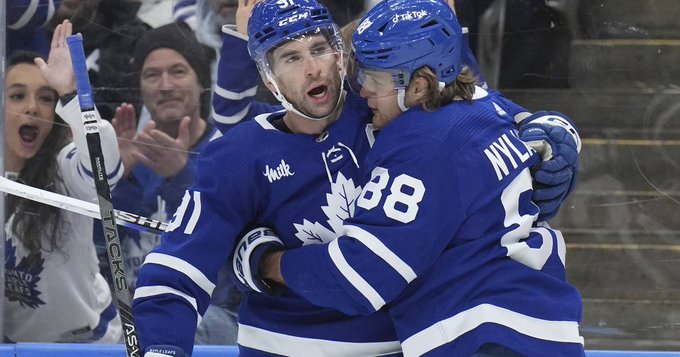 Nylander shines as Maple Leafs hand Islanders fifth straight loss