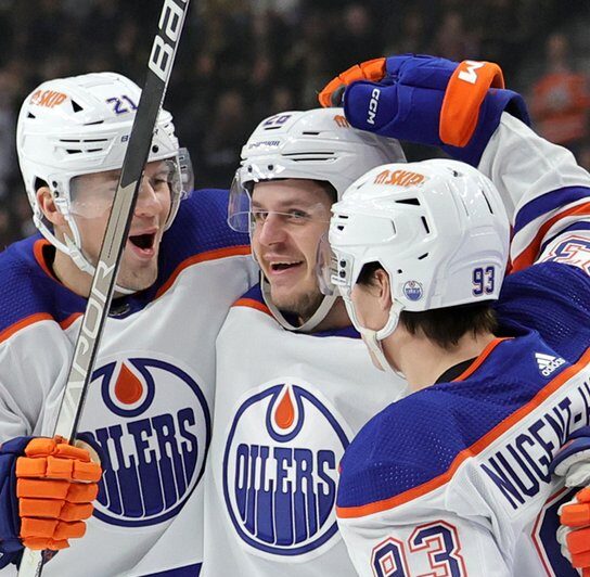 Oilers top Golden Knights for third straight win