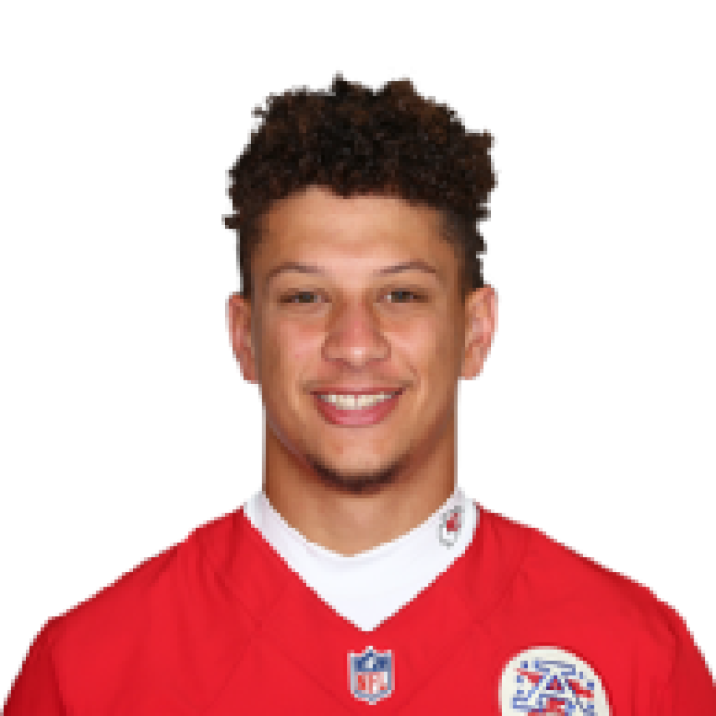 patrick-mahomes-mom-compares-dad-to-travis-kelce-newsweek