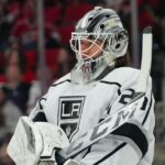 Kings sign Copley to one-year extension