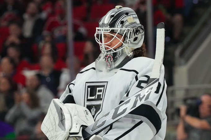 Kings sign Copley to one-year extension 10