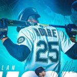 Mariners’ Dylan Moore gets three-year contract extension