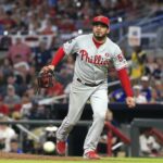 Phillies, Alvarado agree on contract extension
