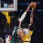 Bucks down LeBron-less Lakers for 9th straight victory
