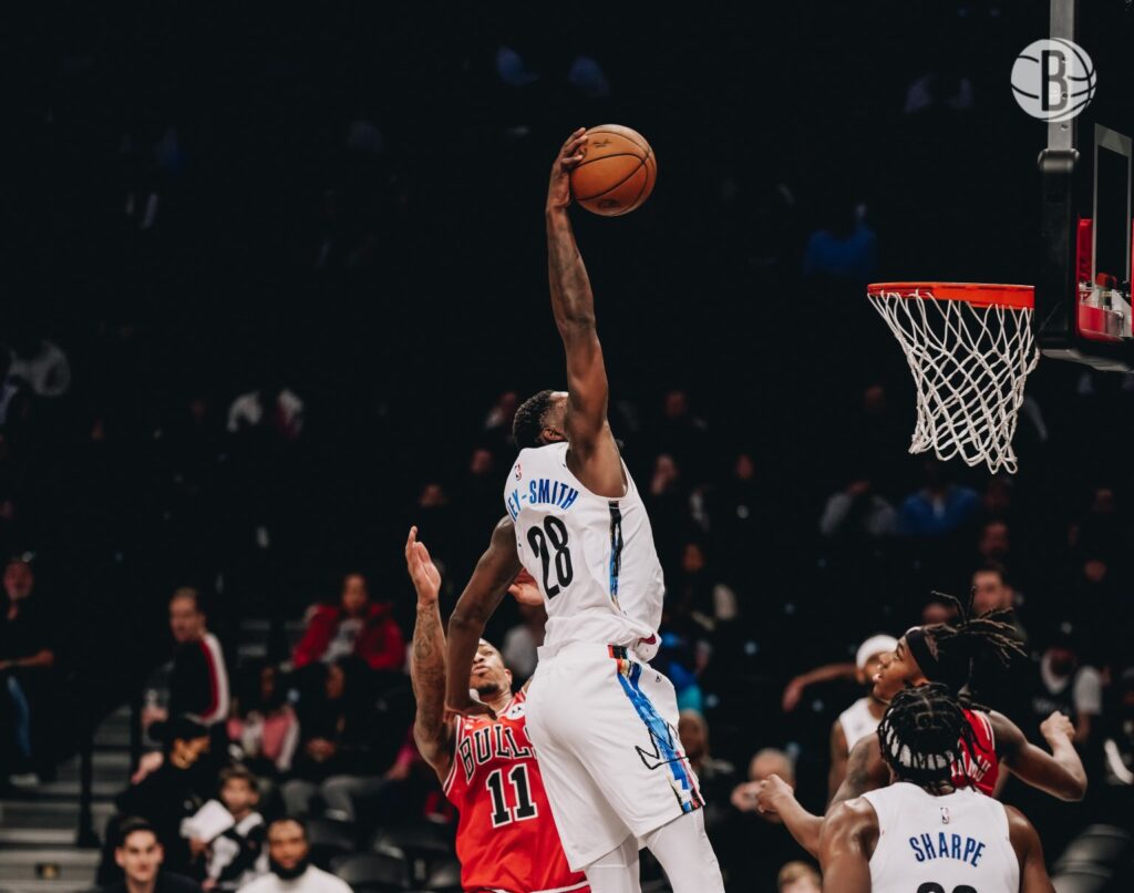 Nets beat Bulls in first game after Durant's departure 15