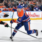 Oilers’ three-goal third period sinks Flyers