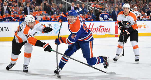 Oilers’ three-goal third period sinks Flyers