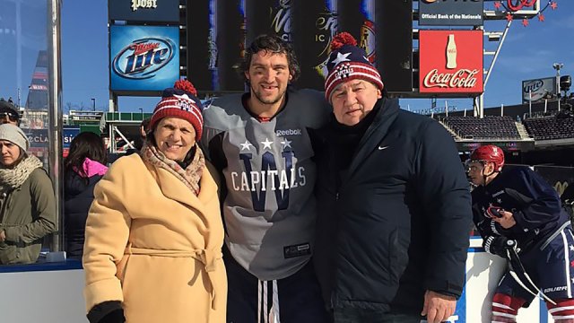 Russian great Ovechkin announces death of father 5