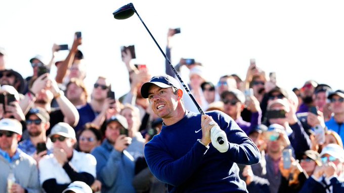 Struggling McIlroy says he was "trying to embrace the challenge" 12