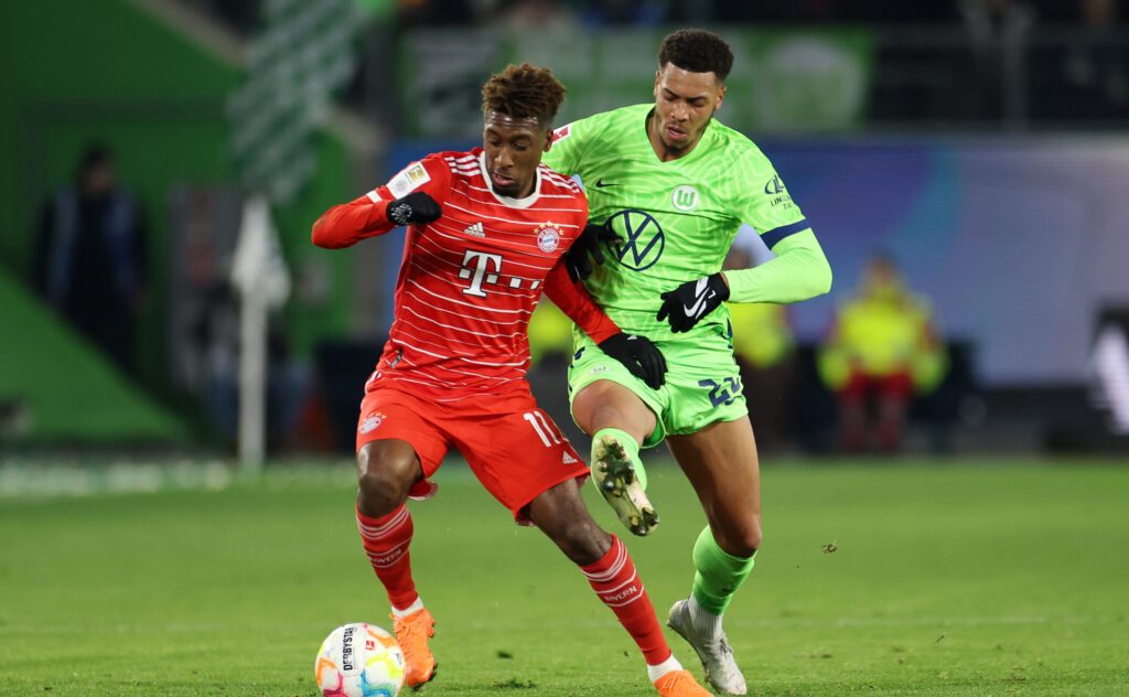 10-man Bayern defeat Wolfsburg to regain top spot 15