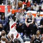 Clippers edge out Raptors 108-100 8