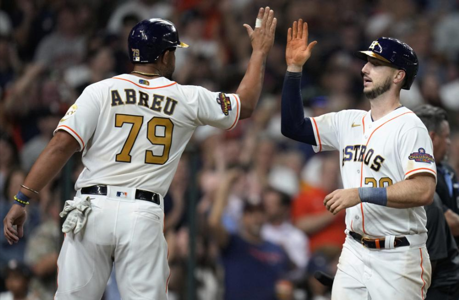 Astros go past White Sox with Alvarez’s bases-clearing double