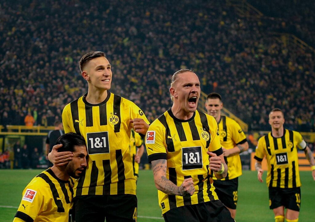 Confident Dortmund edge past Leipzig 2-1 to go top in Germany