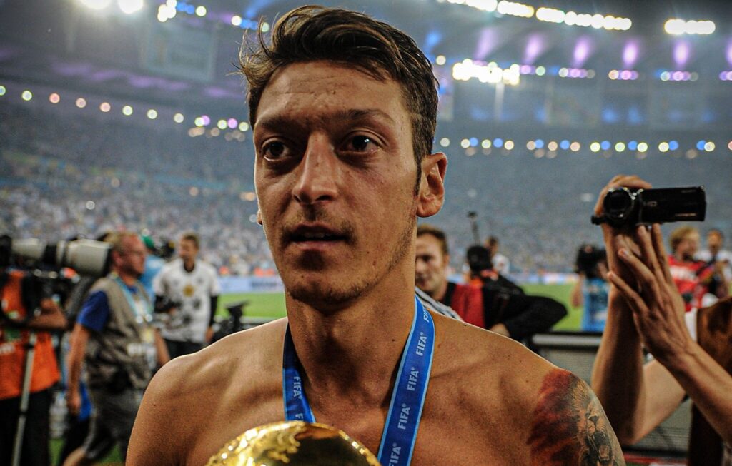 Mesut Ozil retires from professional football at 34
