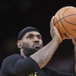 LeBron James unlikely to return any time soon