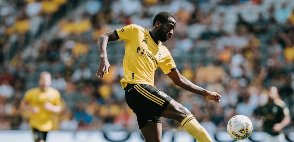 Columbus Kevin Molino sidelined with knee injury