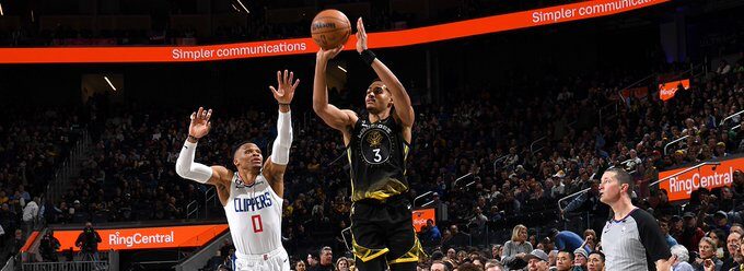 Warriors overwhelm Clippers after explosive third quarter