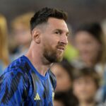 Barcelona wants Leo Messi back