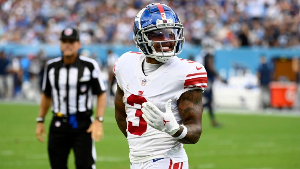 Giants re-signing Shepard to one-year contract