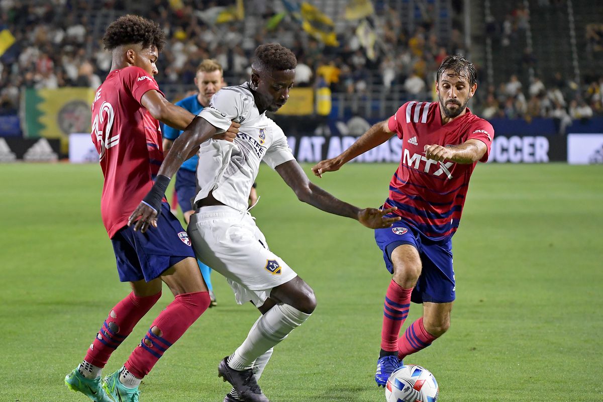 Ferreira inspire Dallas to victory over Galaxy