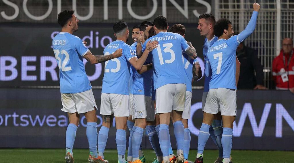 Lazio gets third straight win in Serie A to sit comfortably in second