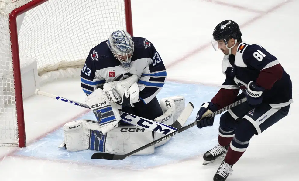 Colorado keep control of Central Division with 4-2 win over Jets