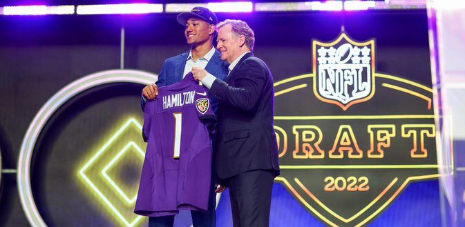 Ravens could pick QB in 1st round 10