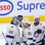 Lightning demolish Maple Leafs 7-3 in Game 1 of playoff