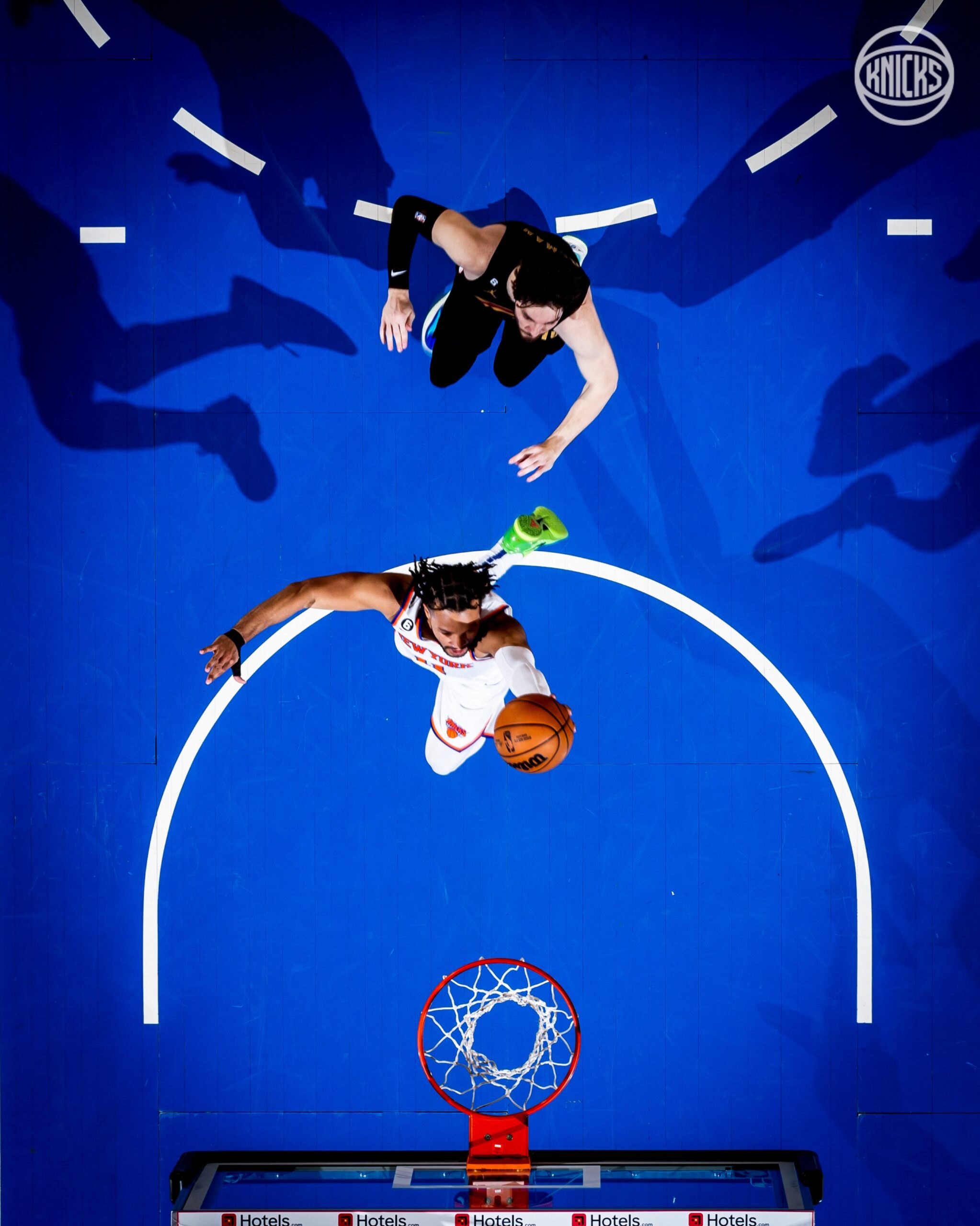 Knicks demolish Cavaliers 99-79 to take 2-1 lead