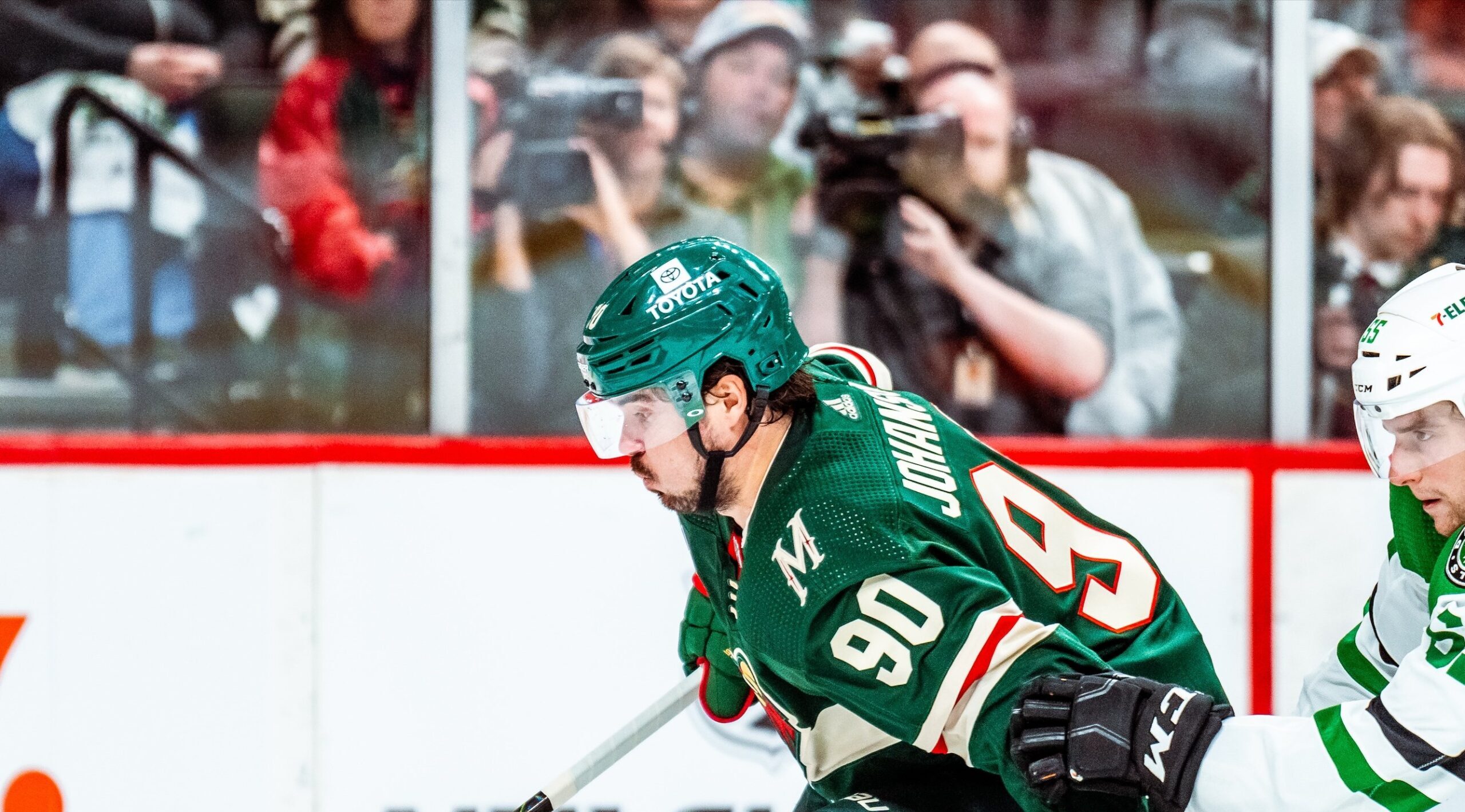 Wild sweep past Stars 5-1 for 2-1 lead in playoffs