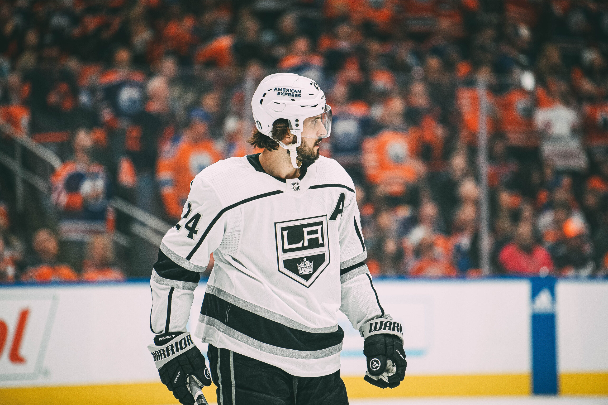 Kings shock Oilers 4-3 after OT in Game 1