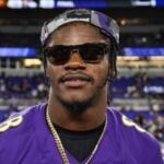Lamar Jackson stays with Baltimore Ravens