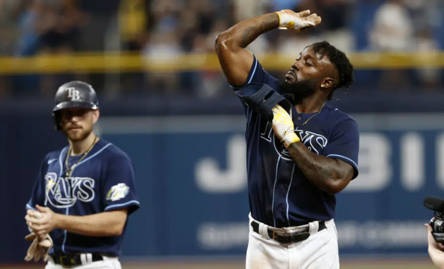Rays continue amazing run with 4-3 win over White Sox
