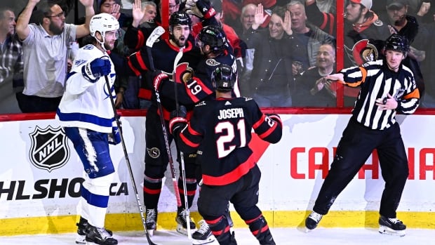 Sokolov notches first NHL goal; Senators outscore Lightning 7-4
