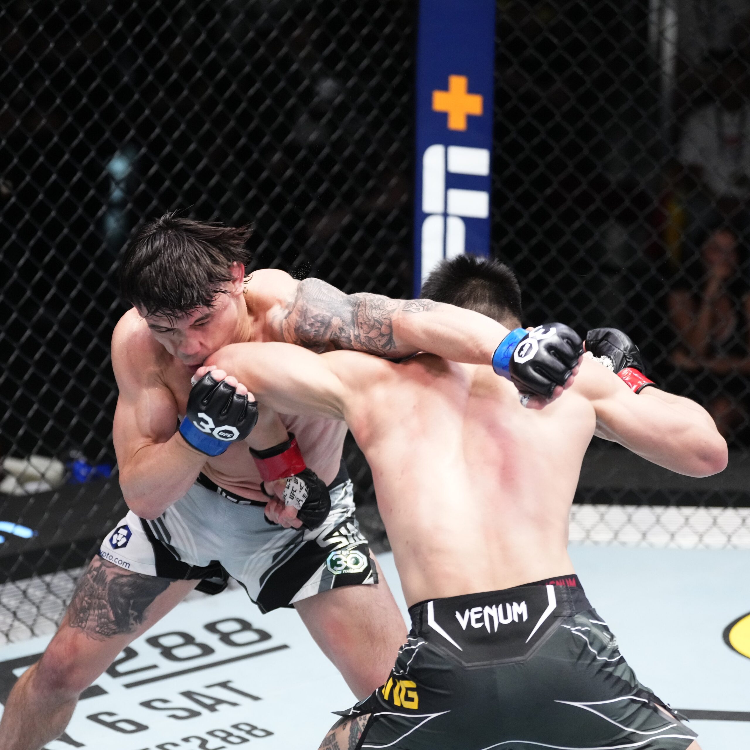 Song Yadong defeats Ricky Simon with TKO