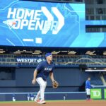 Blue Jays top Tigers 9-3 in home opener