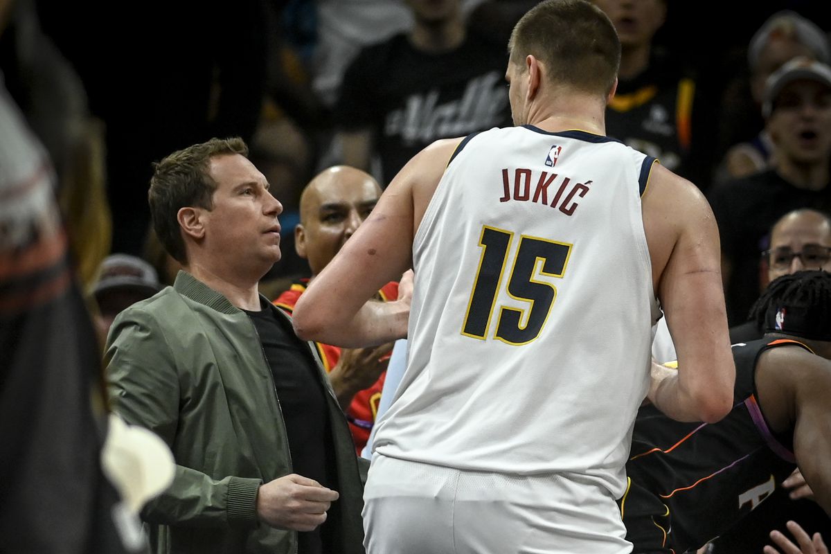 Jokic shoves Suns owner in Game 4