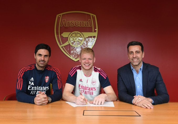 Ramsdale inks new Arsenal contract