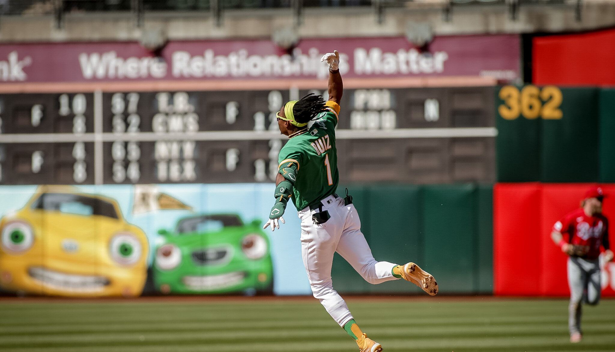A’s top Reds 5-4 to overcome 9-game skid
