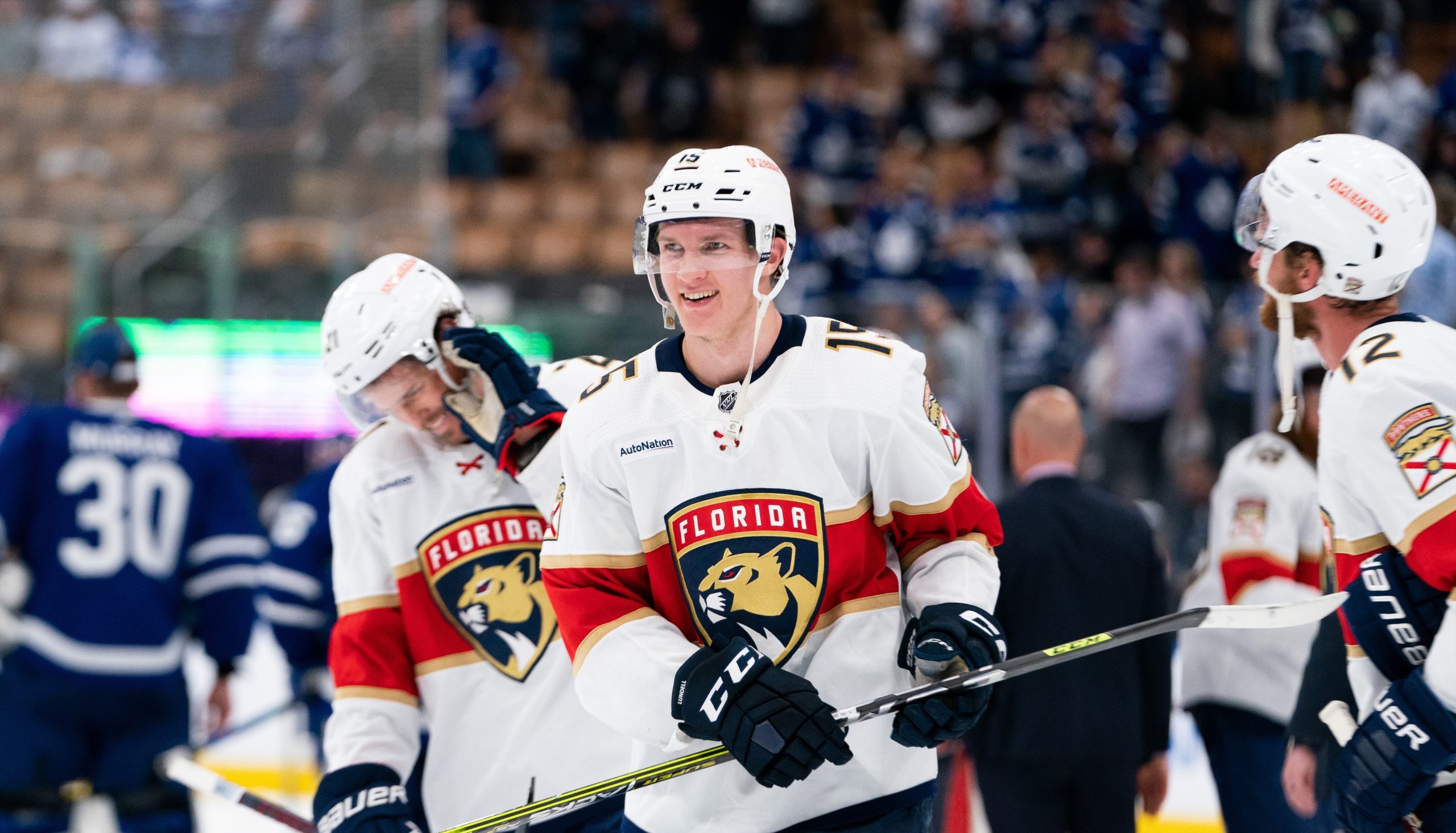 Panthers beat Maple Leafs 3-2 to book place in playoff finals