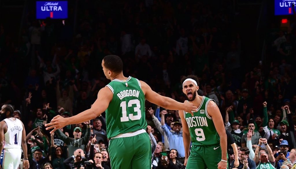Celtics demolish 76ers 121-87 to tie it up at 1-1