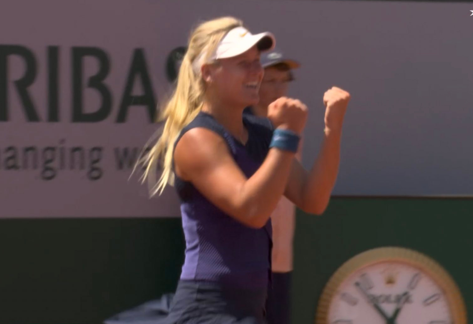 Debutant Stearns sensationally knocks out Ostapenko in round two