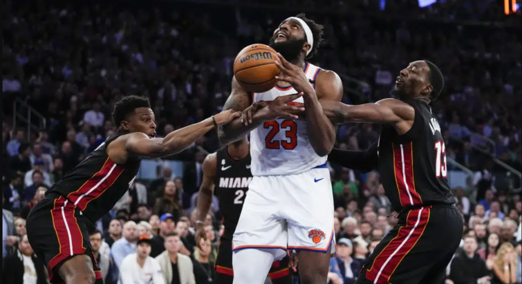 Brunson 38 points keep Knicks alive in Miami series for 112-103