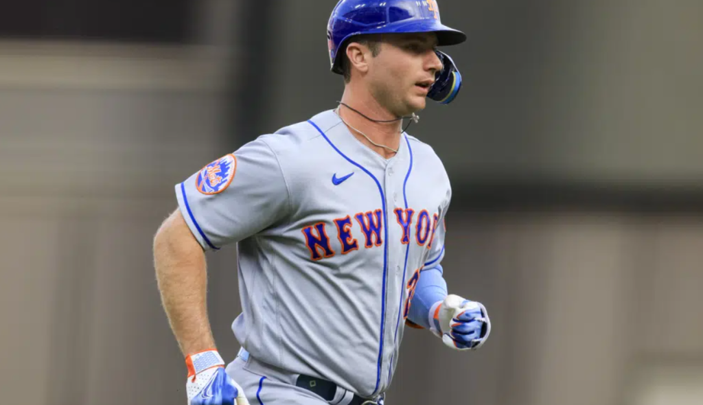 Verlander gets 1st win for Mets, Alonso homer helps NY edge Reds 2-1