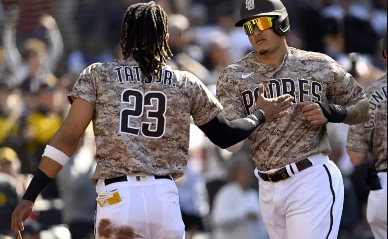 Dodgers stun Padres 5-2, Outman hits a homer